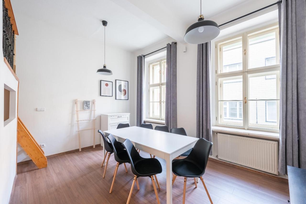Budget Reznicka Apartment Прага Екстер'єр фото