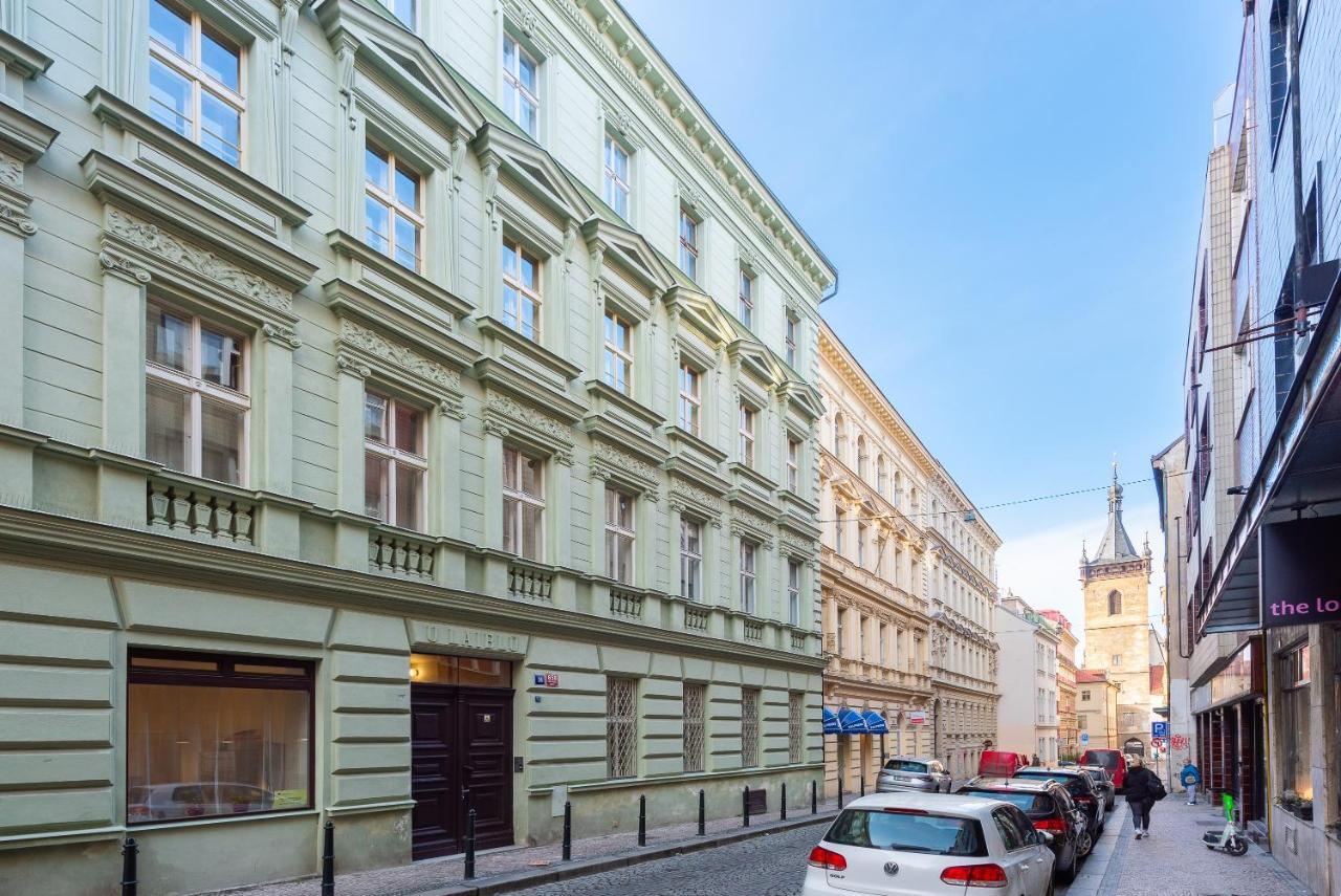 Budget Reznicka Apartment Прага Екстер'єр фото