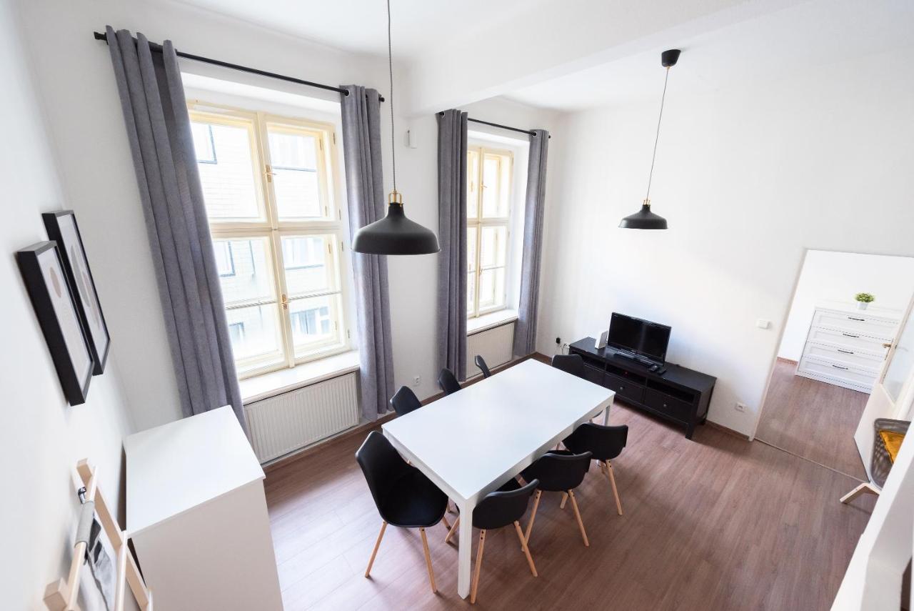 Budget Reznicka Apartment Прага Екстер'єр фото